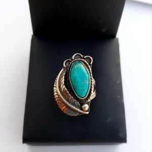 Vintage Sterling Silver Turquoise Feather Navajo Ring